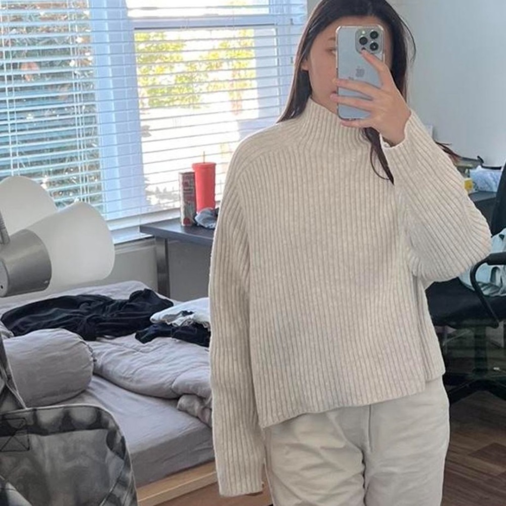 H&M sweater!!
